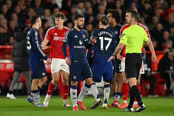 头角的中场 头角的中场